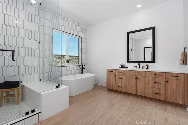 $4,188,000 | 18411 Boulder Bluff, Silverado, CA 92676