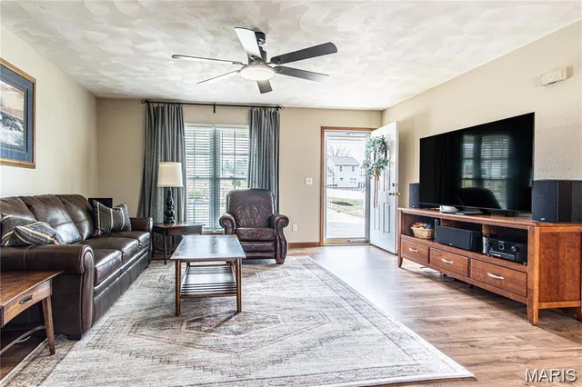 $2,100 | 19 Christine Drive, Shiloh, IL 62221