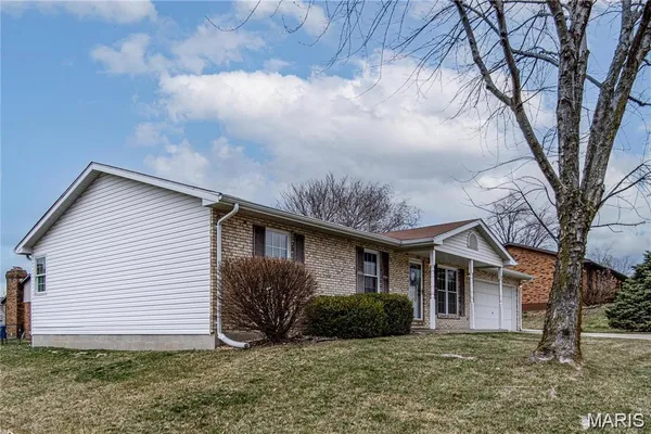 $2,100 | 19 Christine Drive, Shiloh, IL 62221