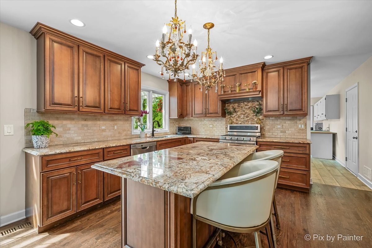 1148 West Whytecliff Road Palatine, IL 60067 - Photo 7 of 70