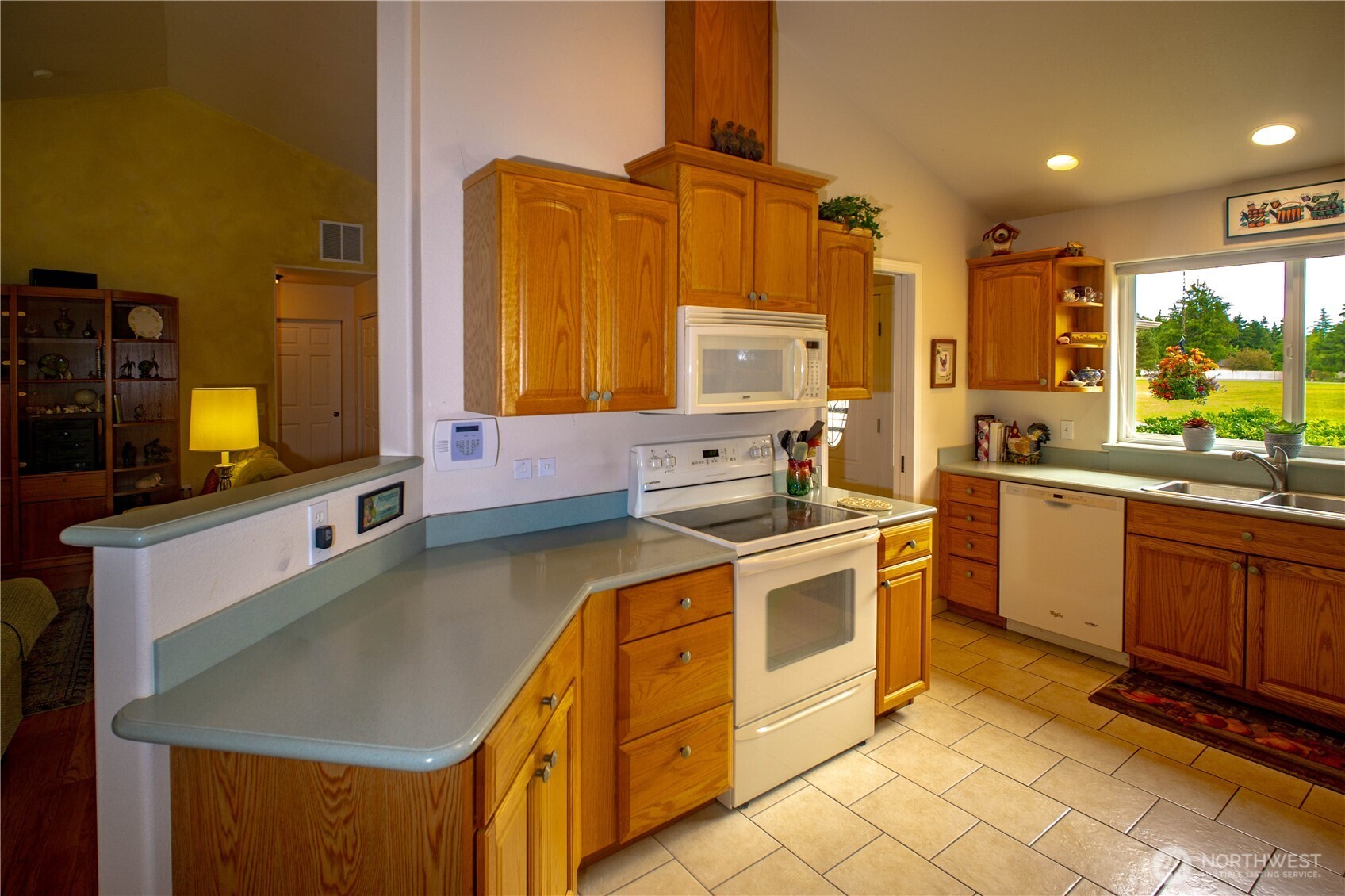 226 Hurricane Ridge Drive Sequim, WA 98382 - Photo 12 of 40