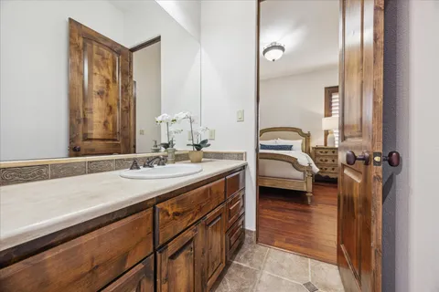 $2,095,000 | 709 Angel Light Drive, Spicewood, TX 78669