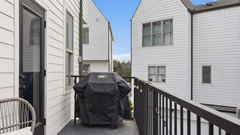 $429,900 | 331 East Village Lane, Nashville, TN 37216