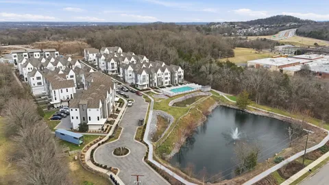 $429,900 | 331 East Village Lane, Nashville, TN 37216