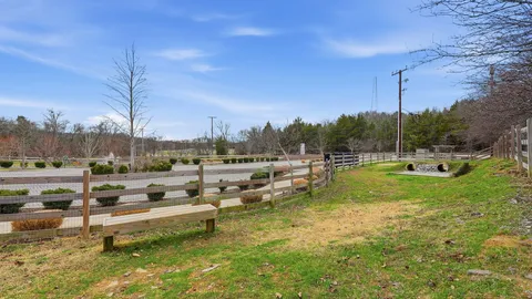 $429,900 | 331 East Village Lane, Nashville, TN 37216