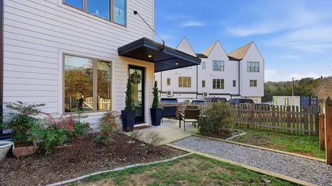 $429,900 | 331 East Village Lane, Nashville, TN 37216