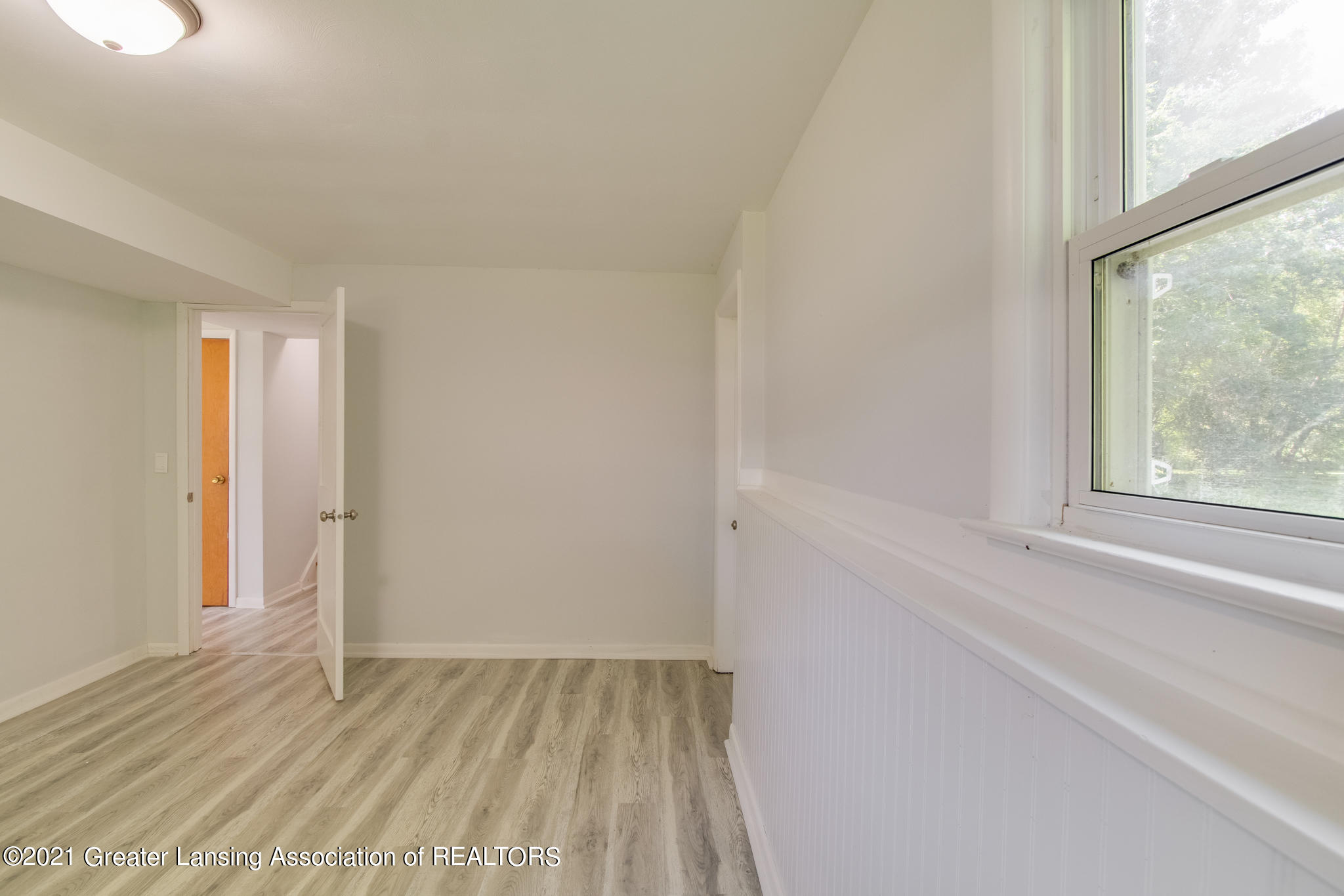 5634 Schafer Road Lansing, MI 48911 - Photo 18 of 28 5634_Schafer_STEVE_R-16