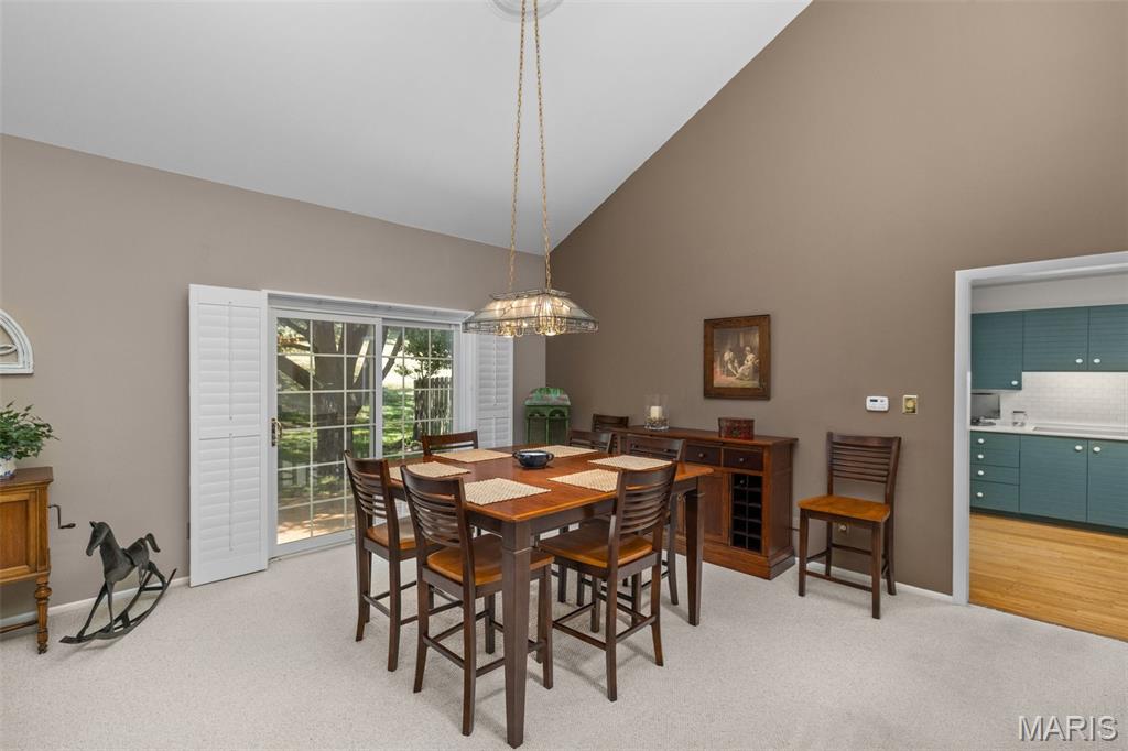 2387 Baxton Way Chesterfield, MO 63017 - Photo 12 of 64