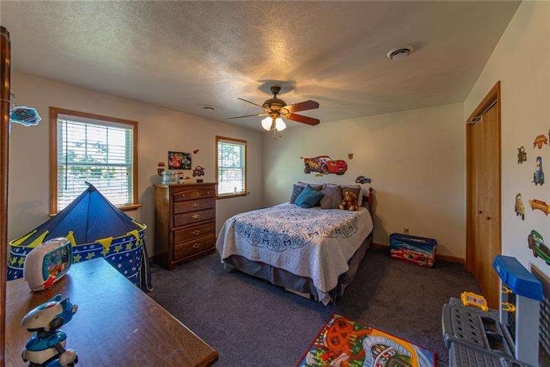 371 Hickernell Road Fombell, PA 16123 - Photo 15 of 24 Gallery Image 15