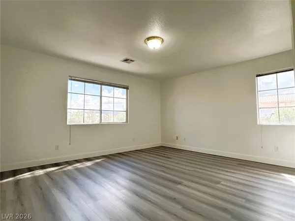 $2,150 | 10921 Napa Ridge Drive, Las Vegas, NV 89144