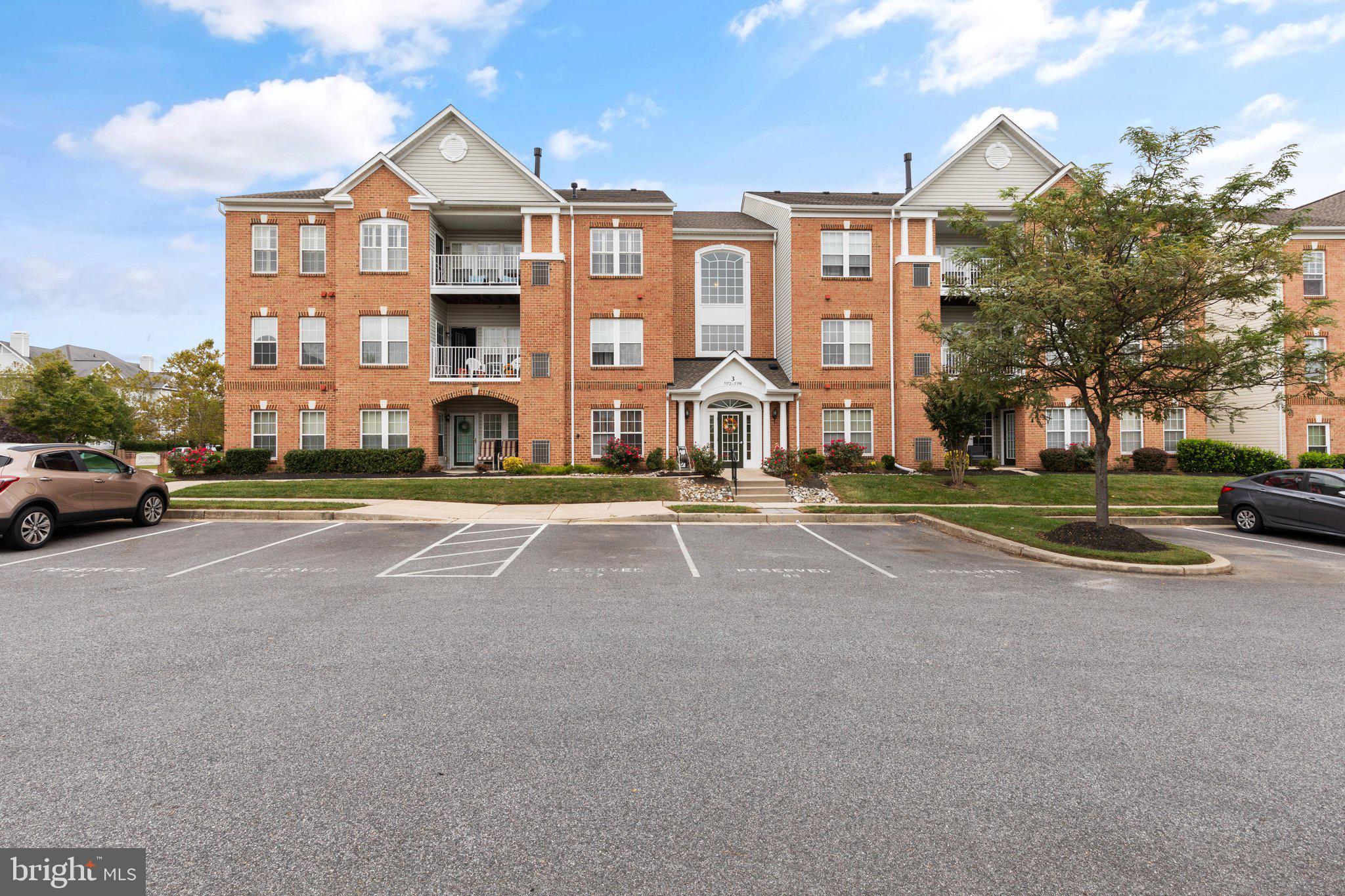 5378 Glenthorne Court, Unit 5378 Baltimore, MD 21237 - Photo 2 of 23