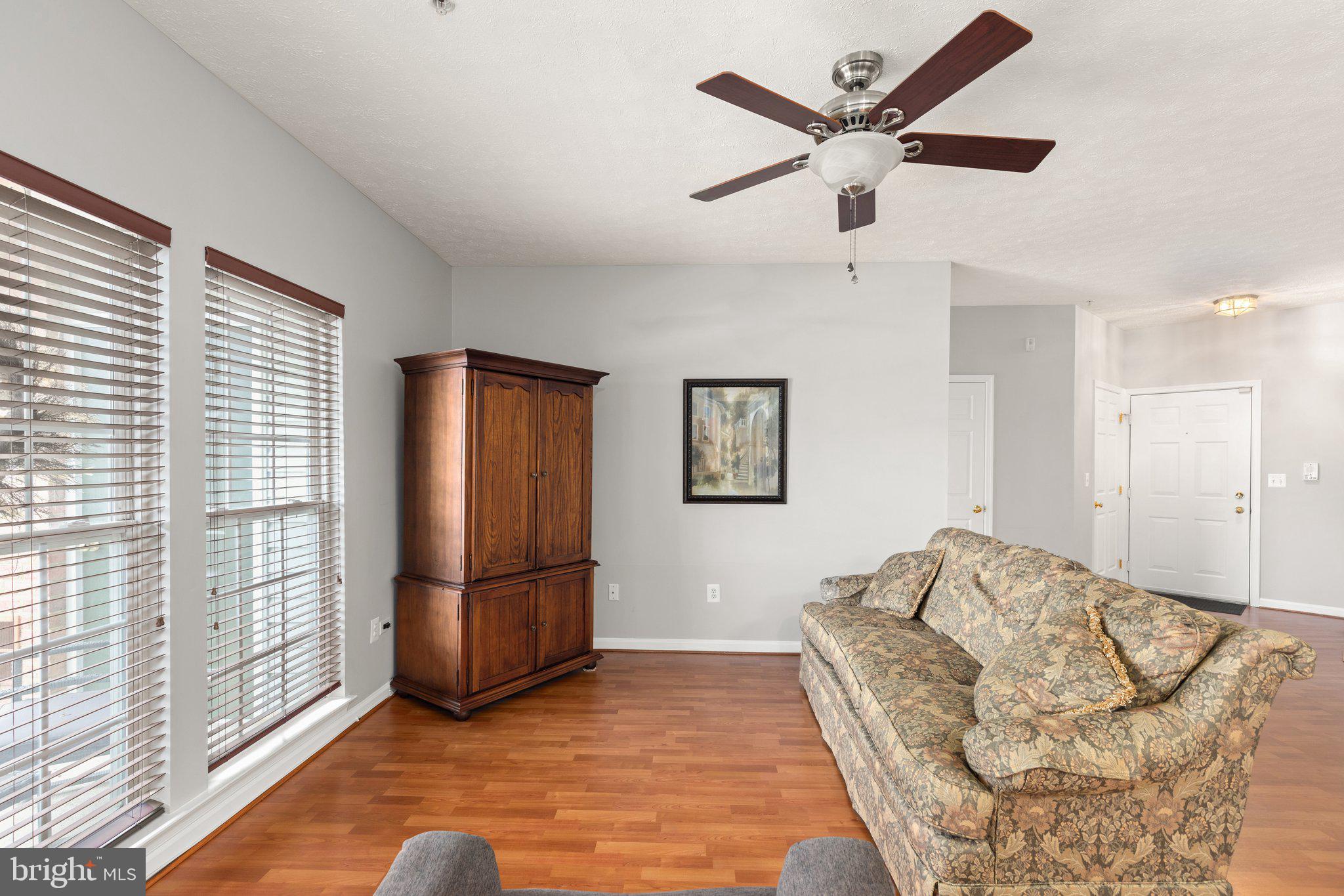 5378 Glenthorne Court, Unit 5378 Baltimore, MD 21237 - Photo 5 of 23