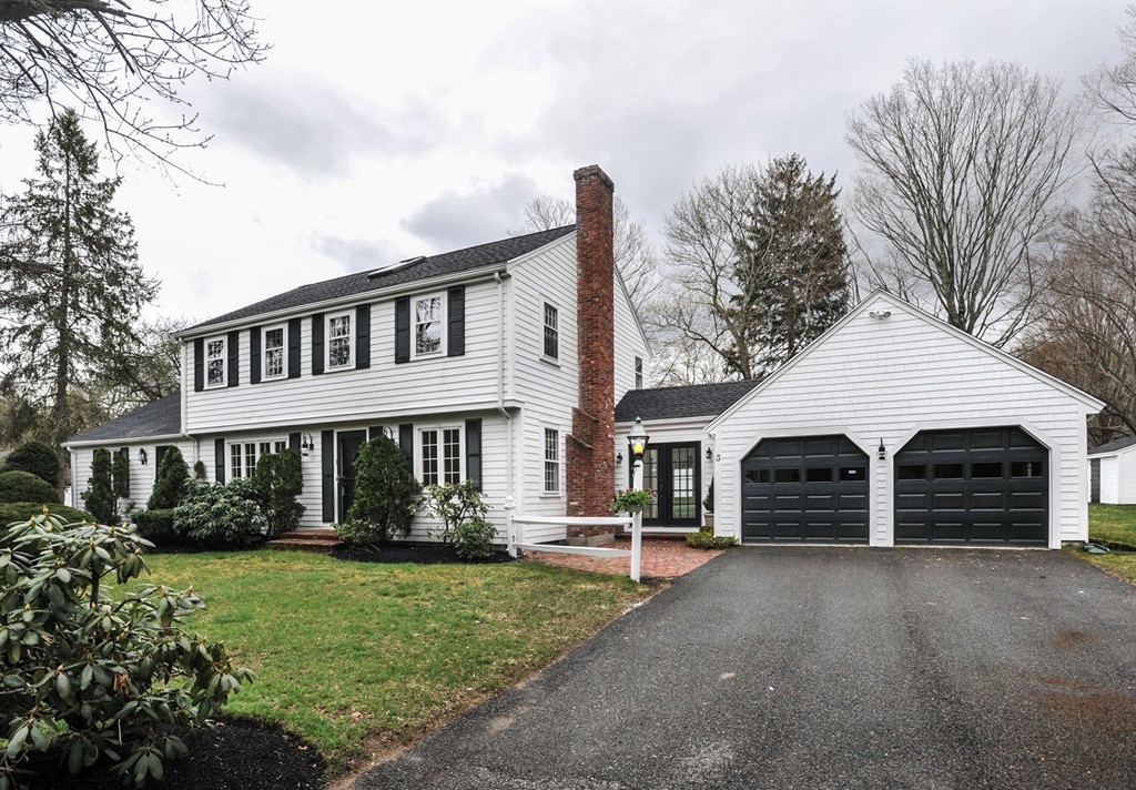 3 Longmeadow Road Hingham, MA 02043 - Photo 2 of 26 Gallery Image 2