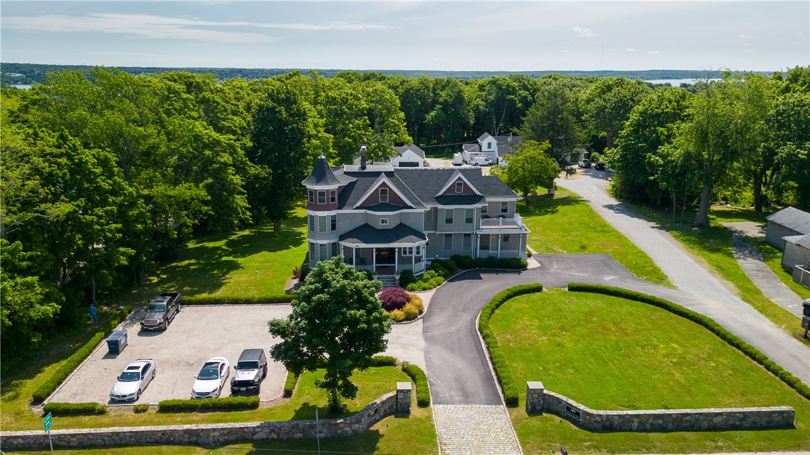 567 Bristol Ferry Road, Unit 3 Portsmouth, RI 02871 - Photo 4 of 49