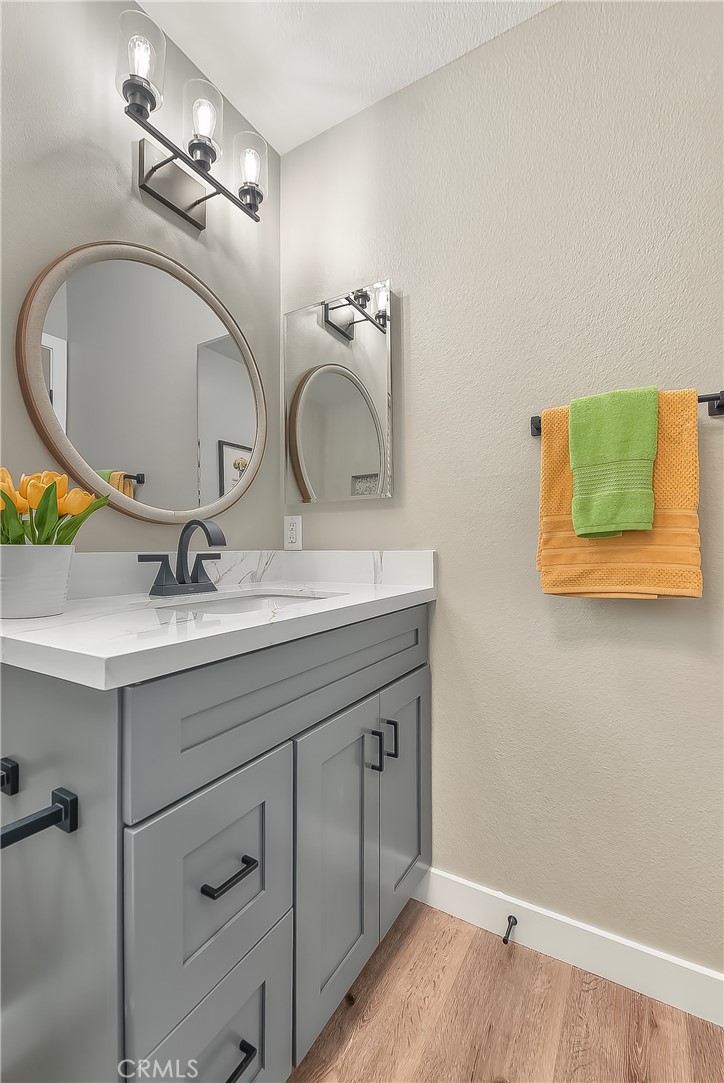 286 West Renwick Road Azusa, CA 91702 - Photo 69 of 75 2nd Floor Bathroom. All NEW.