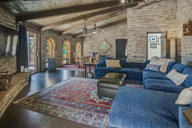 $4,700,000 | 15390 Las Planideras, Rancho Santa Fe, CA 92067