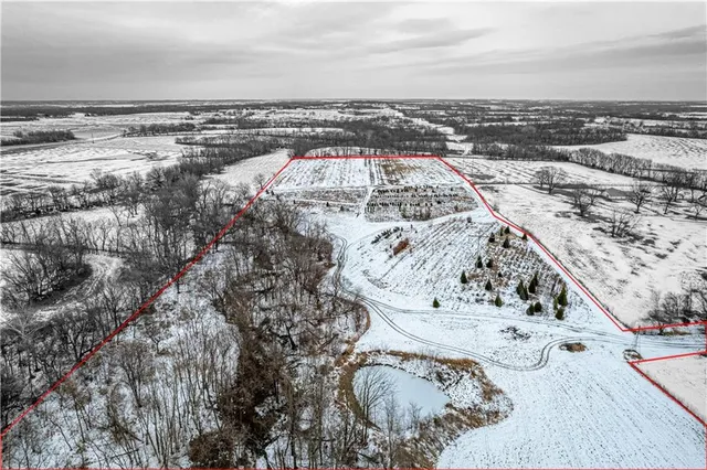 $350,000 | 28200 East Rogers Road, Buckner, MO 64016