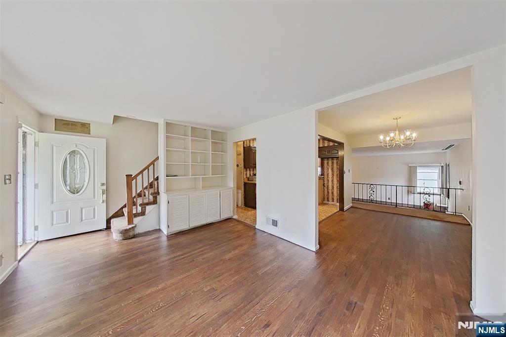 747 Brookside Road Rahway, NJ 07065 - Photo 14 of 40
