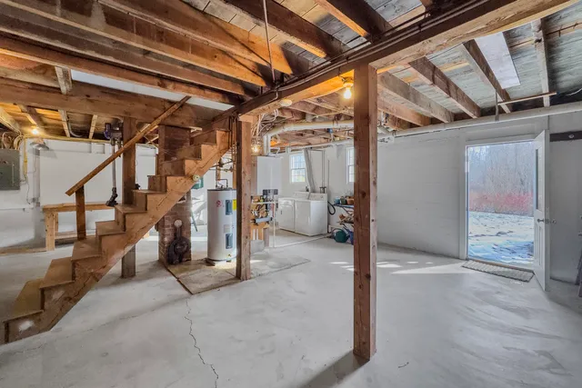 $975,000 | 9 Limerock Street, Rockport, ME 04856