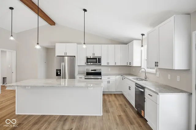 $304,900 | 1106 Summer Way Court, Shelbyville, IN 46176