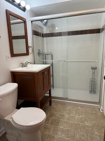 $1,200 | 5501 North Luna Avenue, Unit 2, Chicago, IL 60630