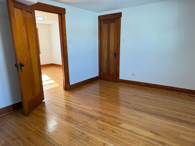 $1,200 | 5501 North Luna Avenue, Unit 2, Chicago, IL 60630