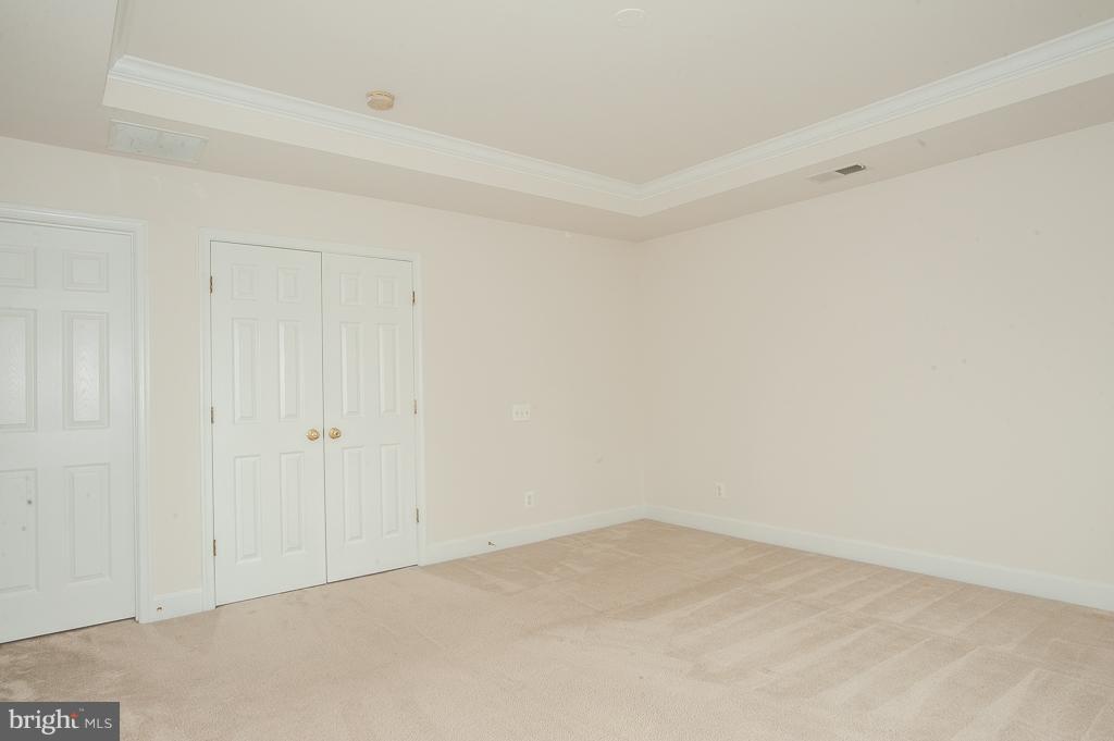 9287 Laurel Ridge Crossing Road Lorton, VA 22079 - Photo 18 of 30 Master Bedroom