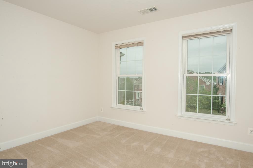 9287 Laurel Ridge Crossing Road Lorton, VA 22079 - Photo 23 of 30 Third Bedroom