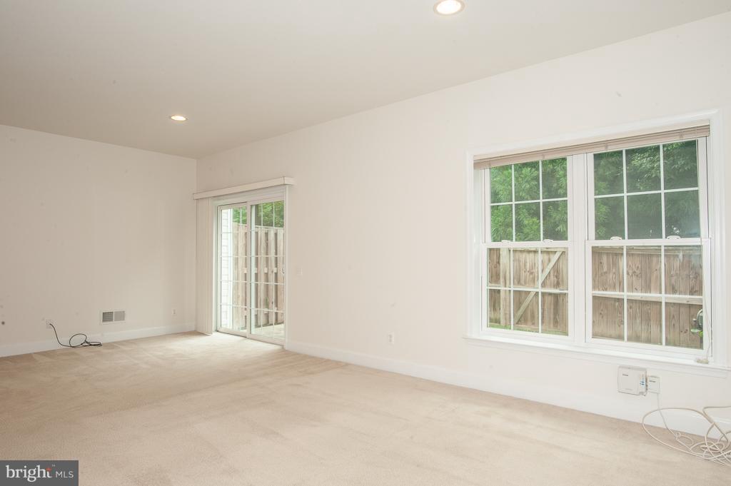 9287 Laurel Ridge Crossing Road Lorton, VA 22079 - Photo 26 of 30 Rec Room