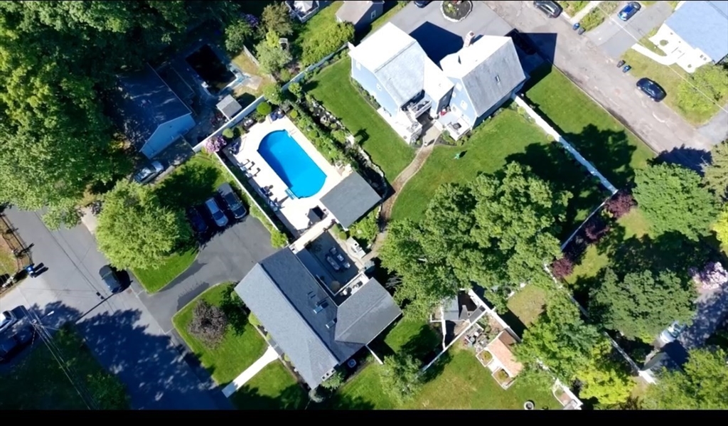 10 Dean Street Hudson, MA 01749 - Photo 1 of 40