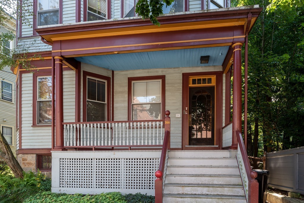 166 Walnut Street, Unit 3 Brookline, MA 02445 - Photo 1 of 10 Gallery Image 1