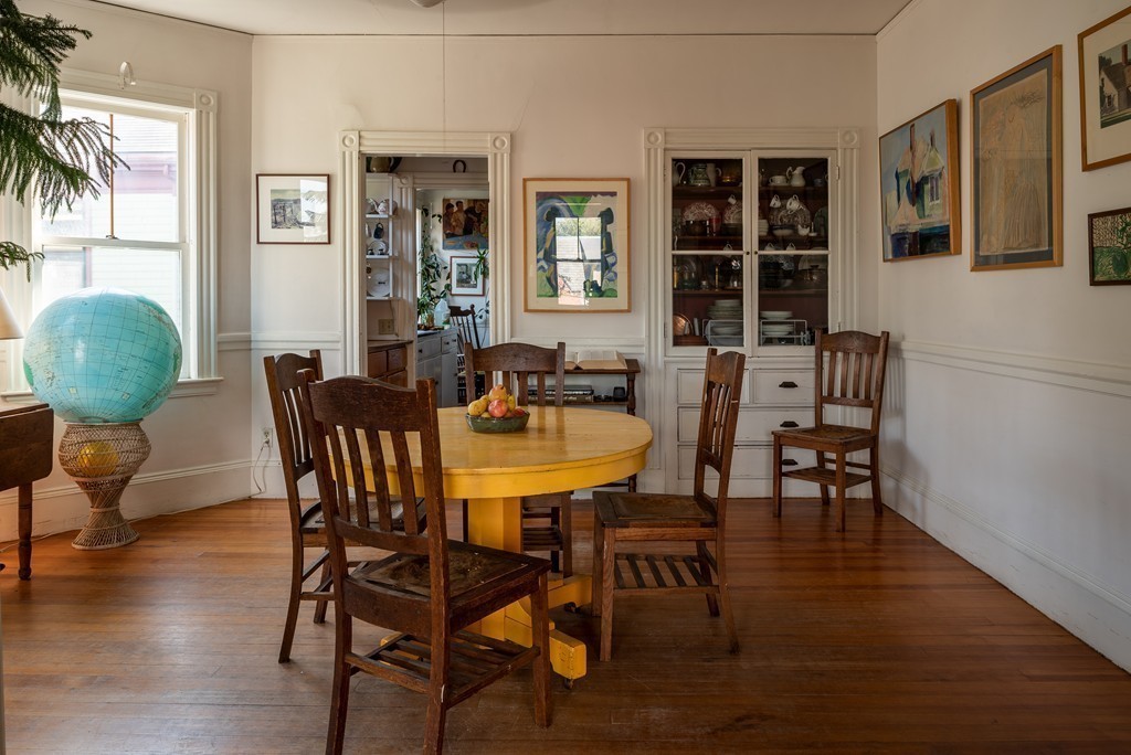 166 Walnut Street, Unit 3 Brookline, MA 02445 - Photo 4 of 10 Gallery Image 4