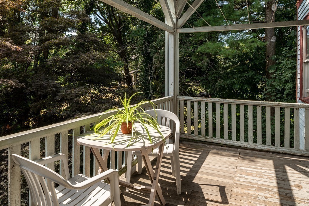 166 Walnut Street, Unit 3 Brookline, MA 02445 - Photo 9 of 10 Gallery Image 9