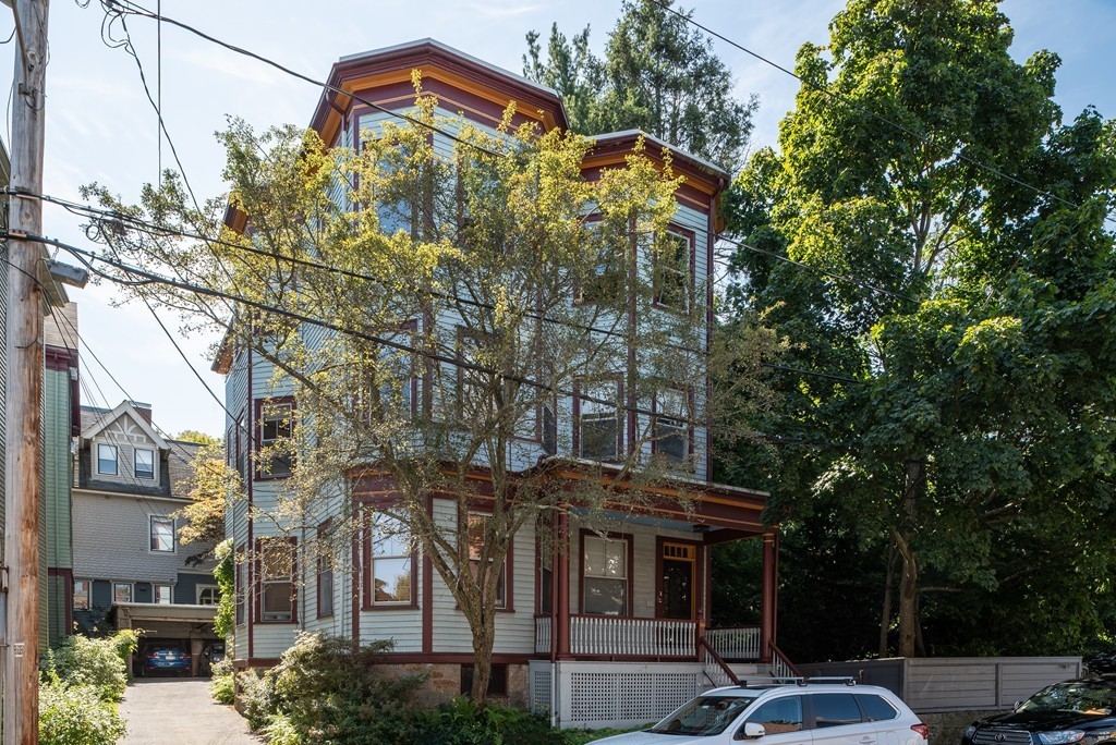 166 Walnut Street, Unit 3 Brookline, MA 02445 - Photo 10 of 10 Gallery Image 10