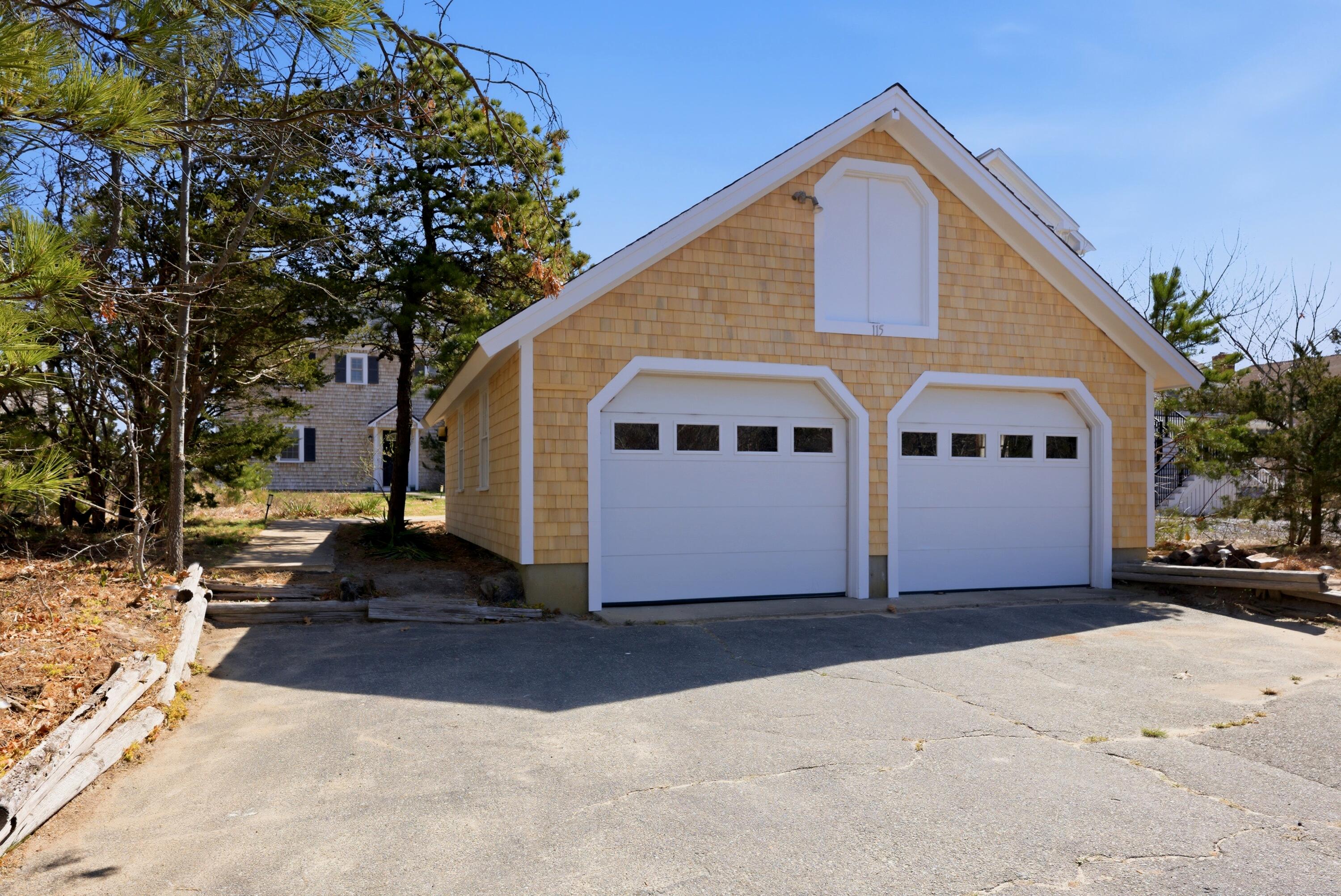 115 Phillips Road Sagamore Beach, MA 02532 - Photo 31 of 35 117 garage