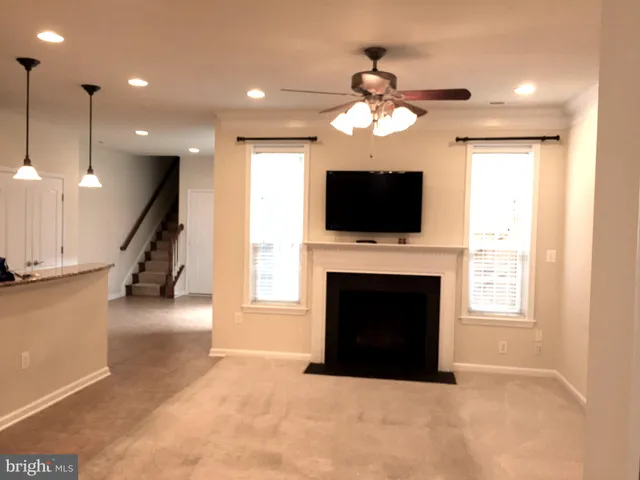 $3,800 | 19508 Front Street, Leesburg, VA 20176