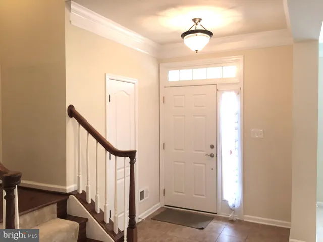 $3,800 | 19508 Front Street, Leesburg, VA 20176