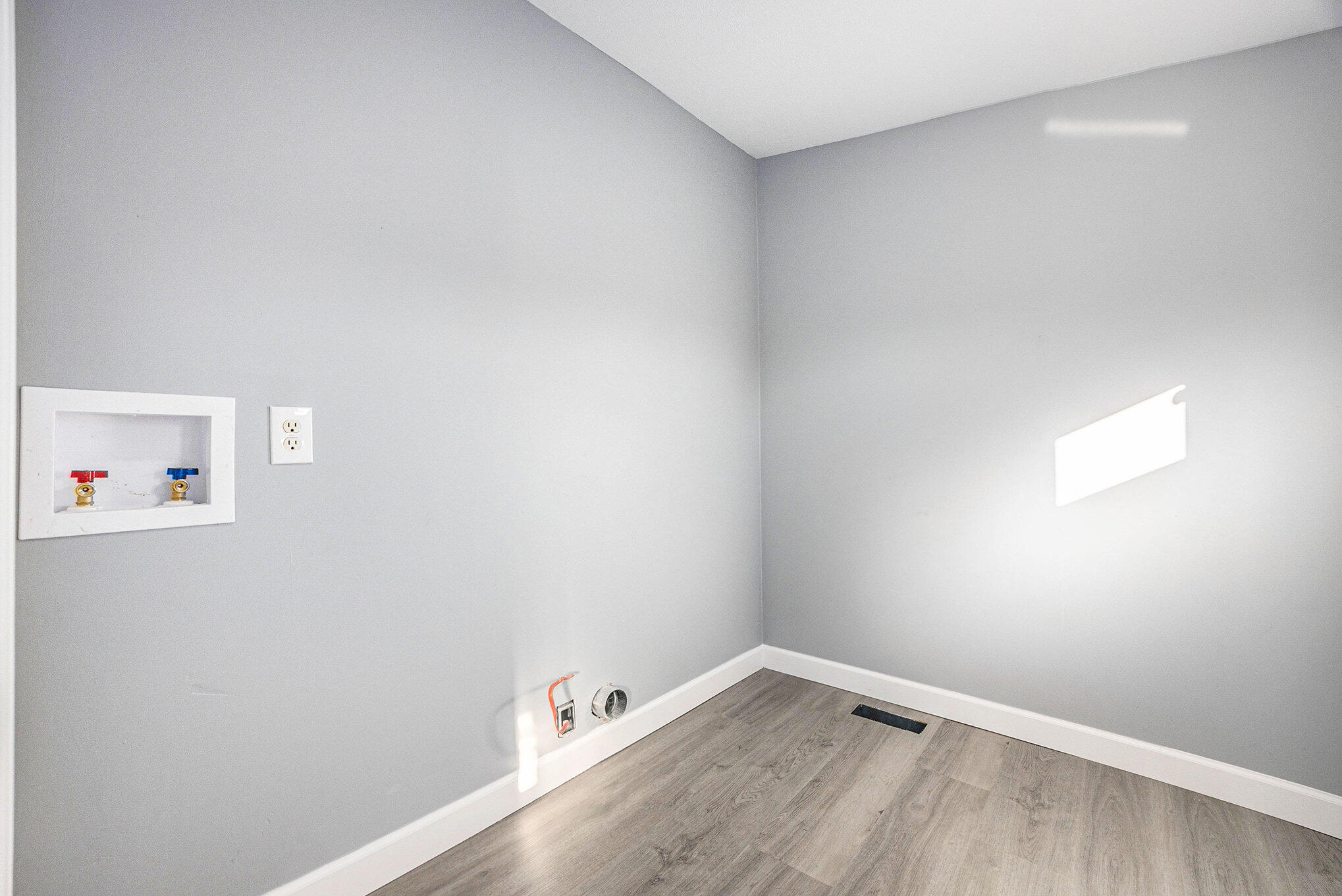 8680 16 Mile Road Northeast Cedar Springs, MI 49319 - Photo 11 of 35 Laundry Room Main Level