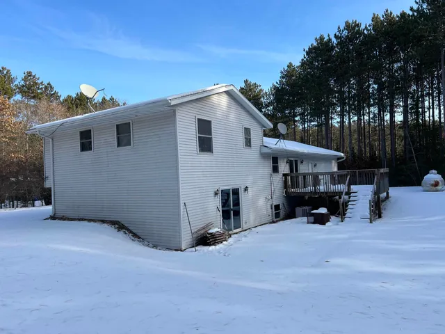 $170,000 | 11065 East Lane, Waupaca, WI 54981