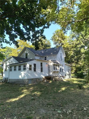 $199,000 | 324 West Walnut Street, Prescott, KS 66767