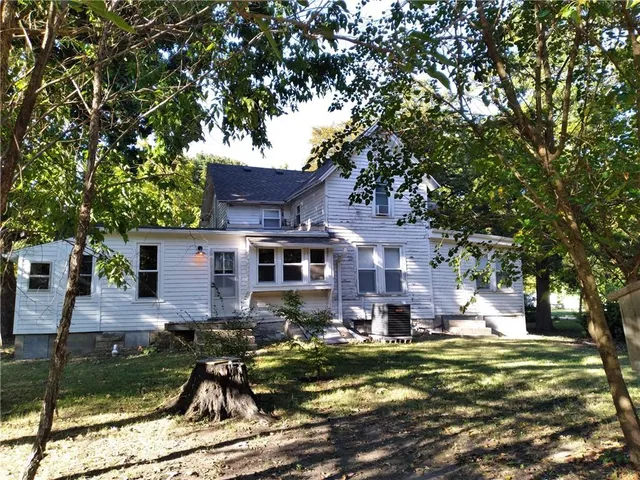 $199,000 | 324 West Walnut Street, Prescott, KS 66767