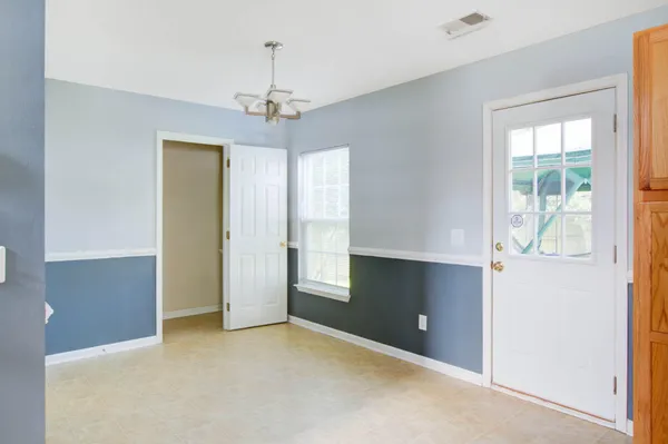 $2,045 | 222 Maypop Drive, Goose Creek, SC 29445