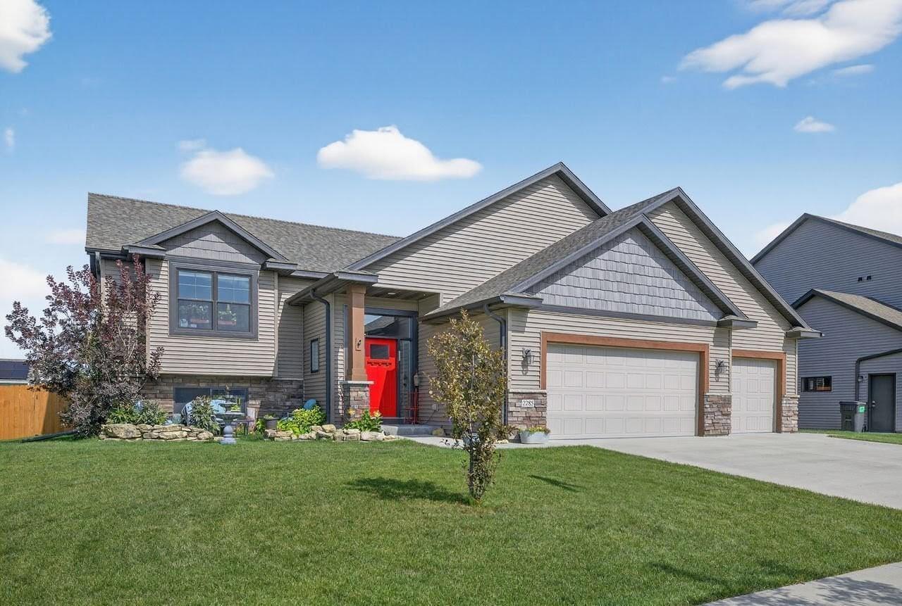 2285 Orion Street Southwest Rochester, MN 55902 - Photo 3 of 48