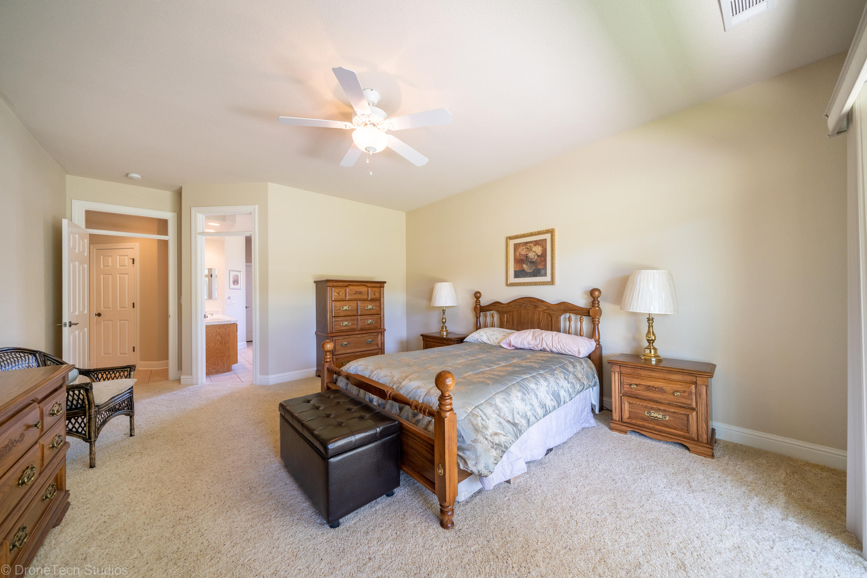 593 Centavo Way Redding, CA 96003 - Photo 25 of 49 593 Centavo Way-33