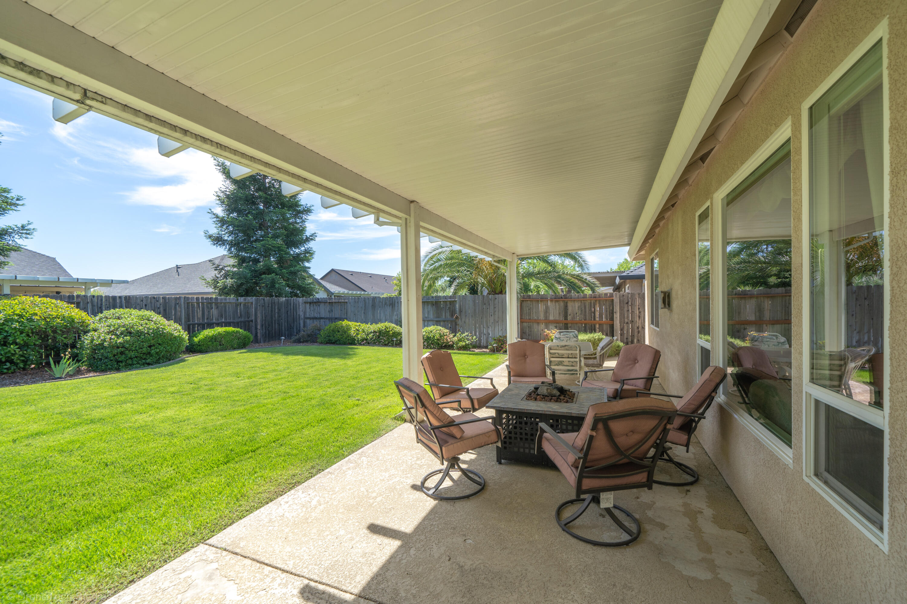 593 Centavo Way Redding, CA 96003 - Photo 36 of 49 593 Centavo Way-44