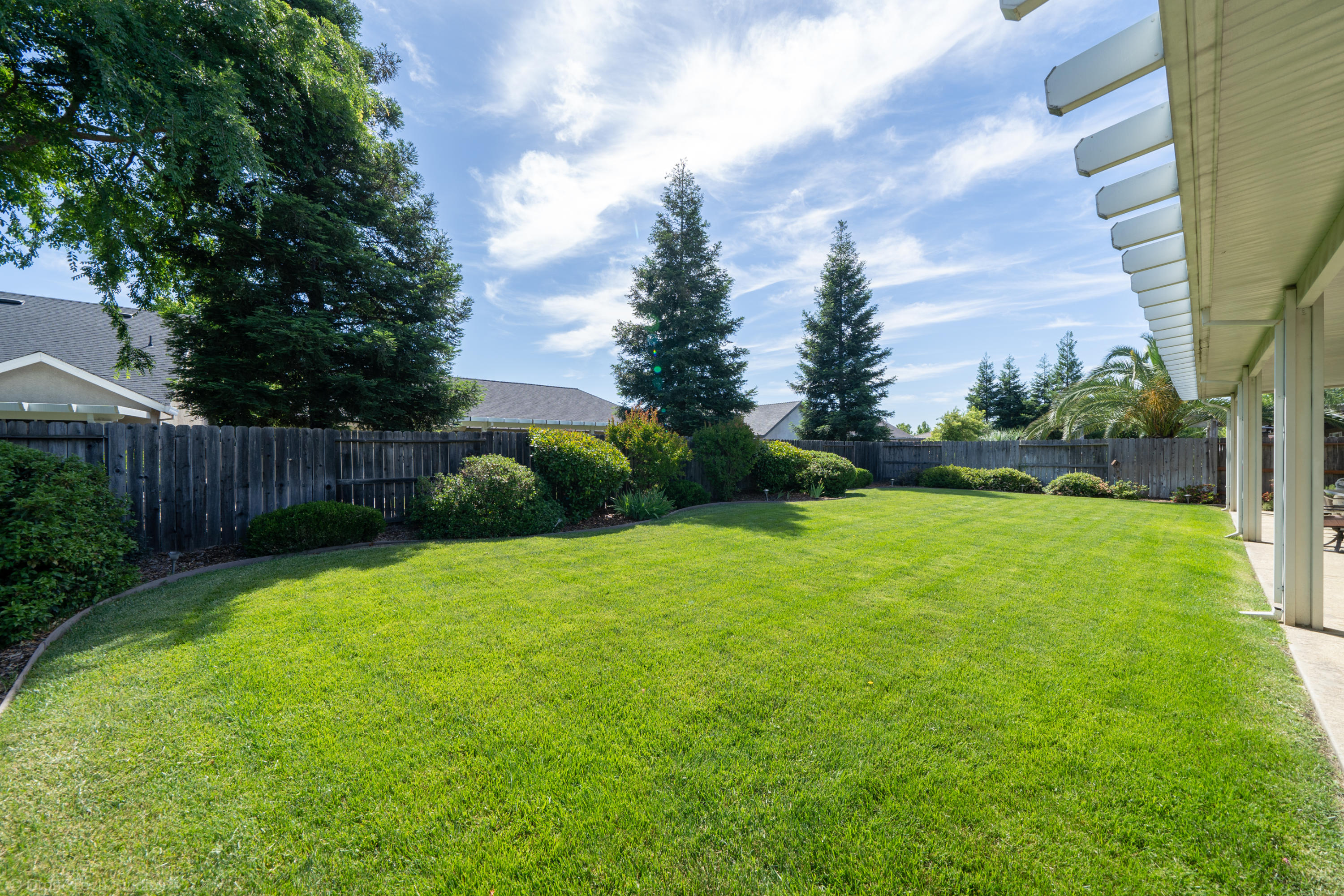 593 Centavo Way Redding, CA 96003 - Photo 38 of 49 593 Centavo Way-49