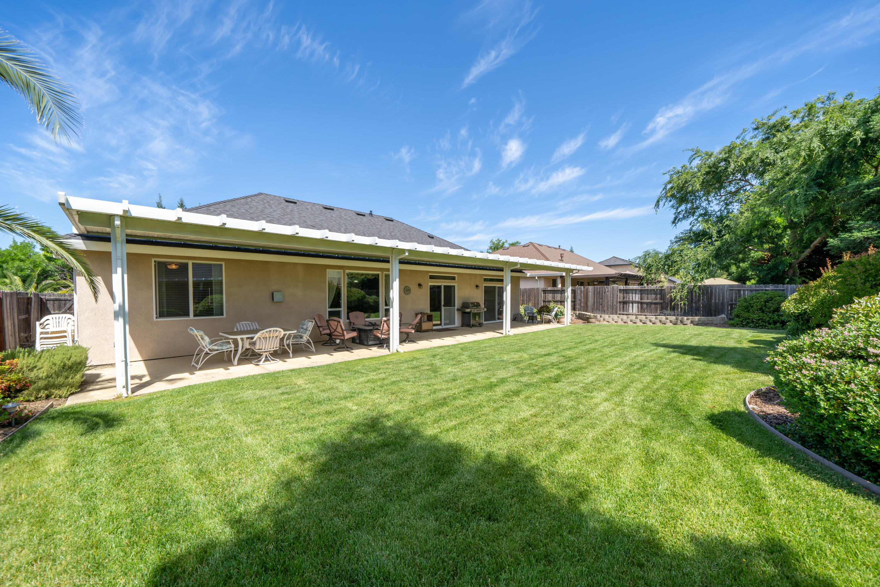 593 Centavo Way Redding, CA 96003 - Photo 42 of 49 593 Centavo Way-54