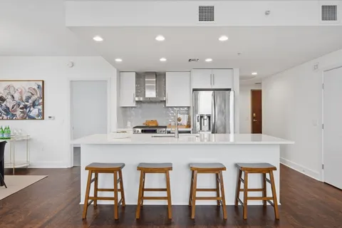 $749,000 | 300 Bowie Street, Unit 1101, Austin, TX 78703