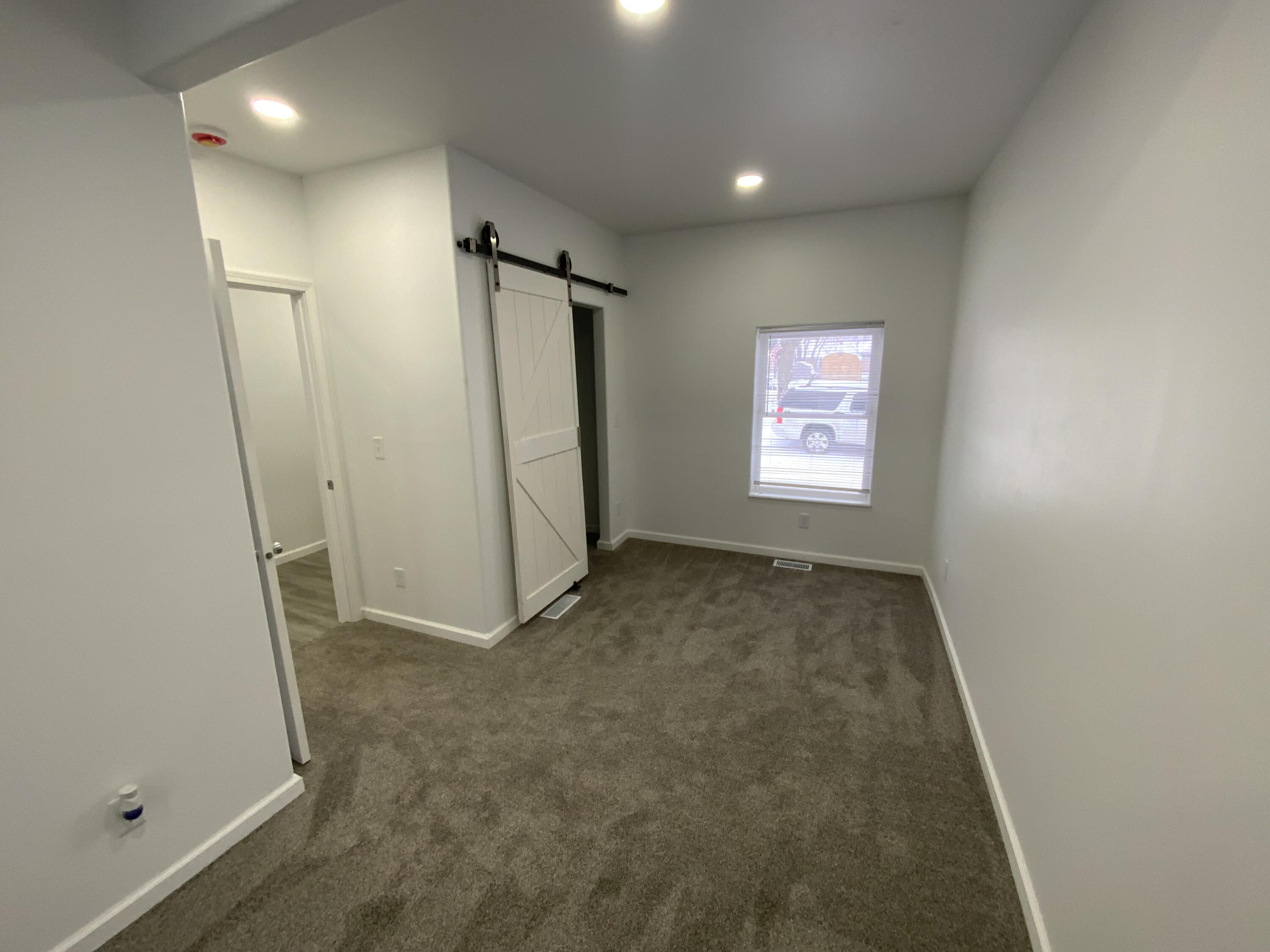 1156 Knapp Street Jackson, MI 49203 - Photo 9 of 13 IMG_1352