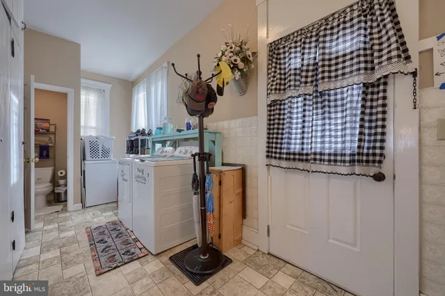 $439,000 | 1258 Main Street, East Earl, PA 17519